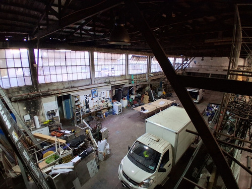 Arriendo Céntrica Bodega Comercial, Arturo Prat - Av. Matta.