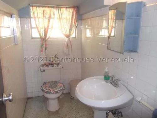 Casas En Venta Mls #25-12038