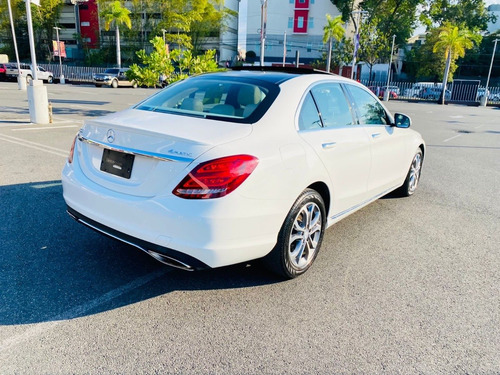 Imagen 2 de 15 de Mercedes Benz C300 4matic