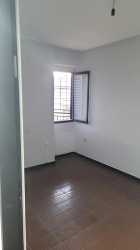 Departamento De 2 Dormitorios En Barrio Norte