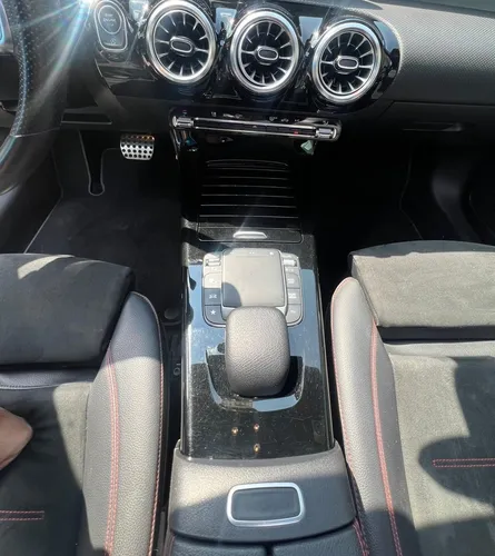 Mercedes-Benz Clase CLA 1.3 Cla 180 Amg Line At