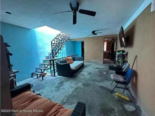 Casa En Venta En Los Héroes 24-20lp~