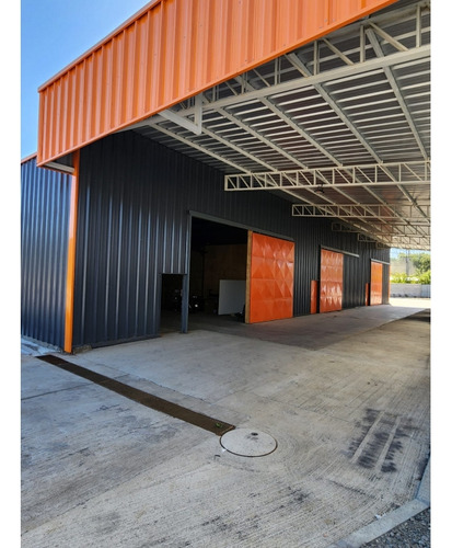 Arriendo Bodega De 750 M2 En Ruta 5 Sur, Lautaro.