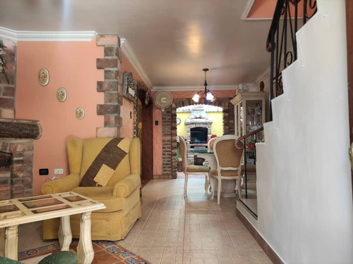 Imagen 2 de 6 de Casa En Pueblo Nuevo Urbanización Privada