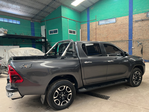 Toyota Hilux 2.8 Cd Srx 177cv 4x4