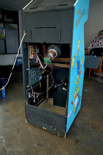 Ths Simpsons Arcade, Maquinita, Konami, Jamma, Candy Cab