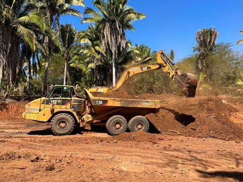 Camión Articulado Caterpillar 730