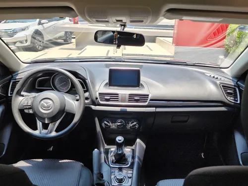 Mazda Mazda 3 2.0 I Touring Sedan Mt
