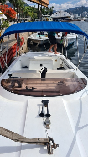 Lancha Dm 22, Mercruiser 4.3 Ano 2012