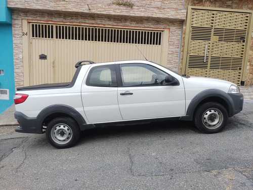 Fiat Strada 1.4 Hard Working Cab. Dupla Flex 3p