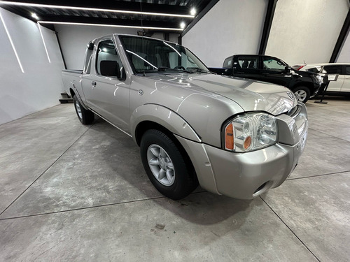 Nissan Frontier King Cab Xe 5vel 4x2 Mt