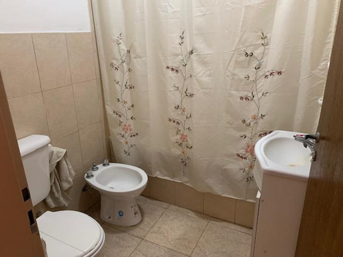 Imagen 2 de 9 de Duplex 2 Dormitorios En Venta- Belén De Escobar