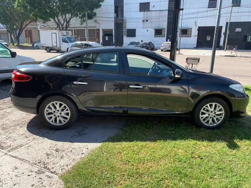 Imagen 9 de 12 de Renault Fluence 2014 2.0 Ph2 Luxe Pack F 143cv
