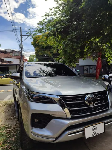 Toyota Fortuner 2.4 Srv Diesel 2022