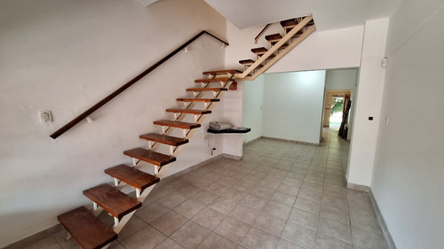 Duplex En Venta En El Palomar