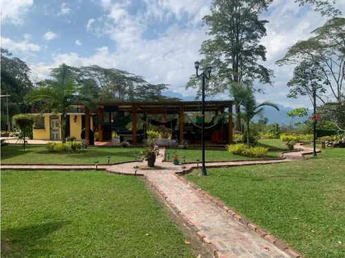 Casa Campestre En La Gran Via Cundinamarca