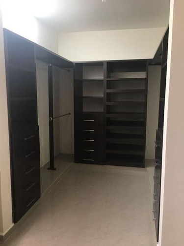 Imagen 12 de 30 de Hermosa Residencia De Lujo Con Grandes Espacios Vista Al Mar Y Gran Jardín !