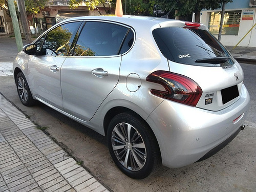 Imagen 6 de 9 de Peugeot 208 Feline 2017, Como Nuevo!!!