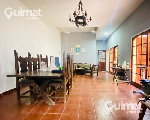 Imagen 3 de 22 de Excelente Casa En Venta A Reciclar Con Gran Potencial!