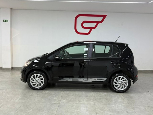 Volkswagen Up! Up 1.0 170 TSI TOTAL FLEX CONNECT 4P MANUAL