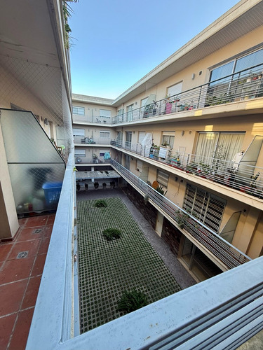 Departamento En Alquiler En Banfield, Lomas De Zamora, G.b.a. Zona Sur