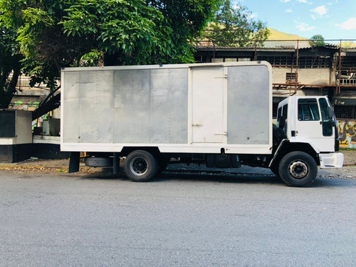 Imagen 3 de 16 de Ford Cargo 1721