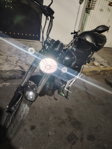 Motocicleta Color Negro Caja