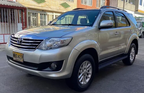 Toyota Fortuner 2.7 cc gasolina automática 4*2.