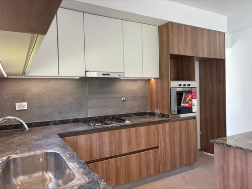 Casa En Venta En El Barrio Lar De Vieytes Iii