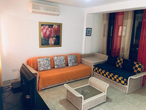 Imagen 10 de 13 de Alquiler Vacacional Margarita Bello Townhouse 3h 8 Personas