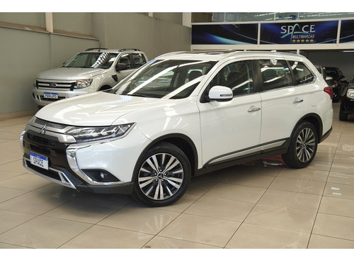 Mitsubishi Outlander 2.2 MIVEC DI-D DIESEL HPE-S AWD AUTOMÁTICO