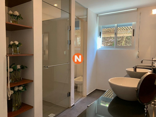 Casa En Venta Y Alquiler, Mansa, Punta Del Este, 6 Dormitorios.- Ref: 208210