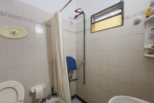 Casa De Un Dormitorio, Pileta, Quincho. Permuta