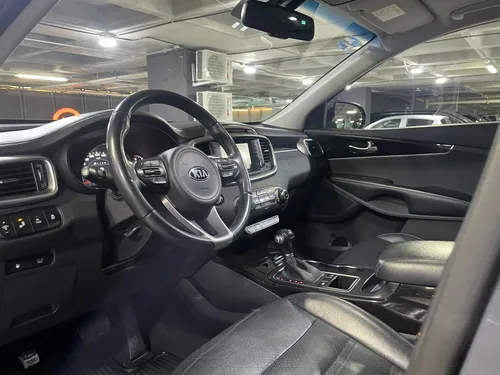 Kia Sorento 3.3 V6 EX Piel 7 Pasajeros At