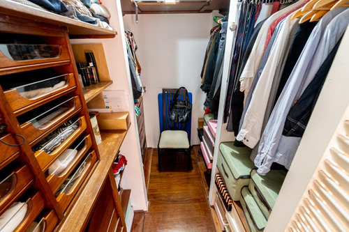 Magnífico Dúplex Reciclado! 4 Dormitorios Y 5 Baños - Suite - Balcón Con Parrilla!