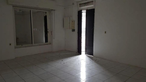Alquiler Local Comercial De 25m2 En La Comercial