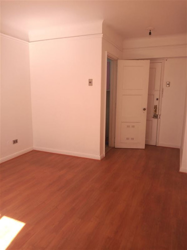 Oficina En Arriendo En Santiago Centro 40mts Paseo Ahumada 