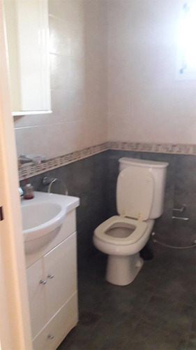 Casa En Venta En Calle 505 Entre 7 Y 8, Ringuelet.