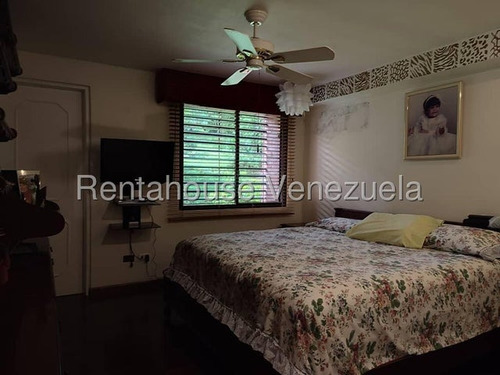 Apartamenot En Venta En El Peñon 25-10877