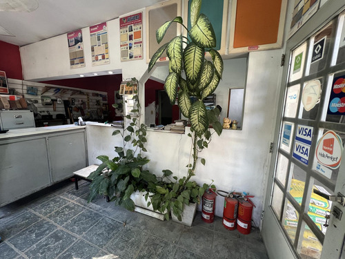 Venta Local Con Galpón En Parque Chas