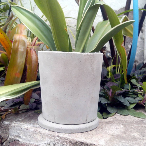 Imagen 3 de 6 de Maceta De Cemento Concreto Redonda Con Plato Minimalista