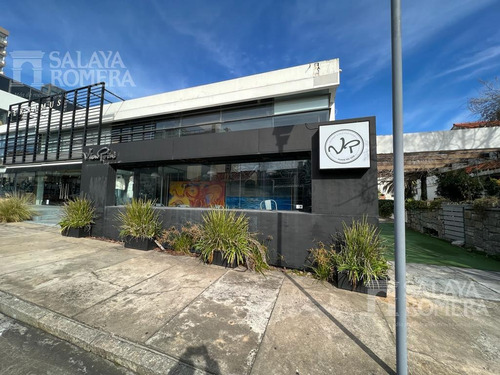 Imagen 1 de 11 de Alquiler Anual- Amplio Local- Peninsula- Ref: 4494990