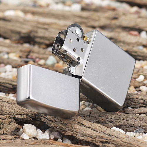 Imagen 5 de 9 de Encendedor Zippo Modelo 207 Pure Street Chrome + Combo