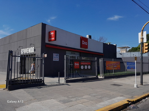 Venta Local 2000 M2 S/ 5500 M2 De Terreno