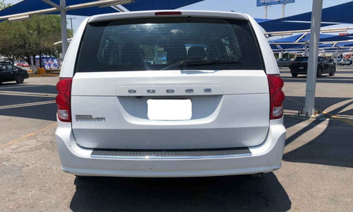 Imagen 2 de 5 de Dodge Grand Caravan 2018
