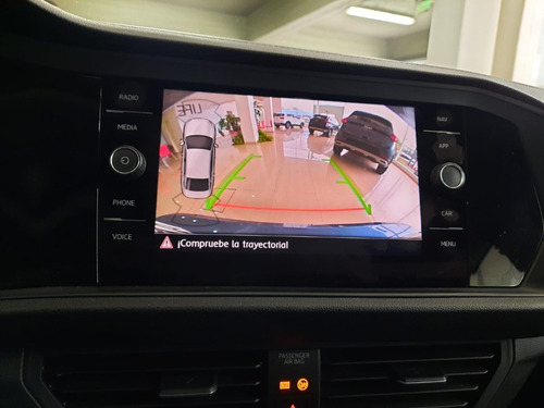 Imagen 23 de 25 de Volkswagen Vento Highline 250 Tsi At 2021 Azul 32.500kms U/m
