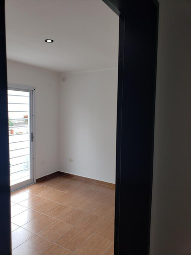Ph En Venta - 2 Dormitorios 3 Baños - 72mts2 - Don Bosco, Quilmes