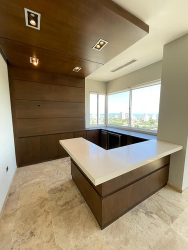 Imagen 13 de 29 de Eaa-249 Zona Norte. Alquiler Pent House En Edificio Camila. Sector Bellas Artes