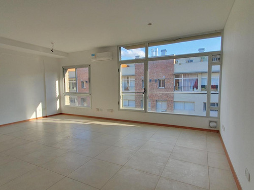 Imagen 6 de 25 de Loft En Duplex - Parrilla En Terraza Propia - J. De Roosevelt V. Urquiza