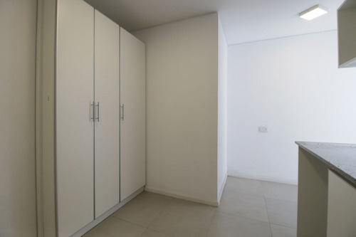 Departamento 4 Ambientes Y 2 Cochera En Recoleta